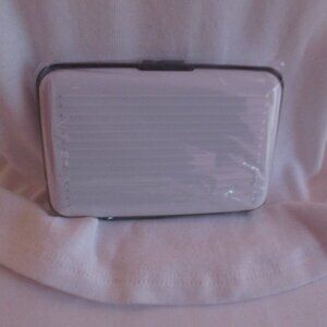 RFID Blocking Card Holder White Snap Closure